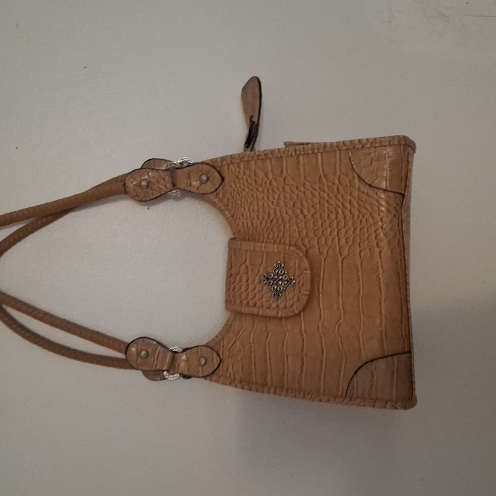 Elegant Tan Crocodile-Embossed Women's Bag - Picture 2 of 2